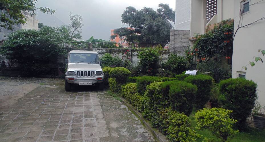 Hotel Madhuban, Katra 5
